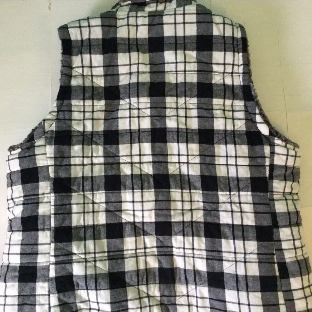 maurices plus‎ size 1 Womens Sherpa Lined Reversible Vest Black/white Plaid